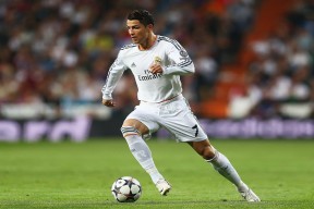 九游游戏网-美网常规赛激情夜！若昂·菲利克斯里突外投，费城76人血战那不勒斯